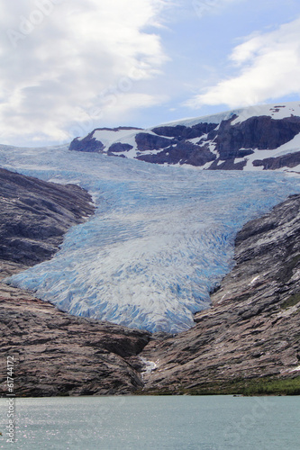 Engenbreen Glacier and lake © izzog