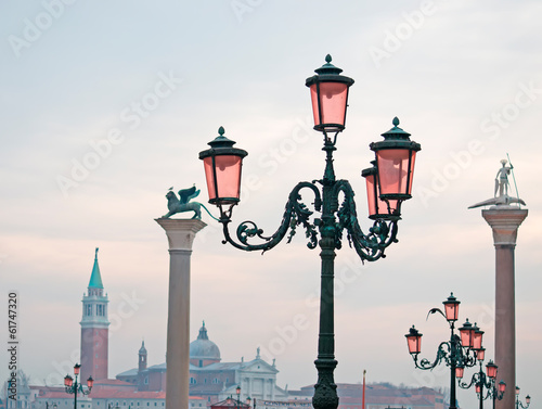 lamppost and column in San Marco © Gabriele Maltinti