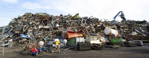 Photos Scrap metal recycling plant and crane
