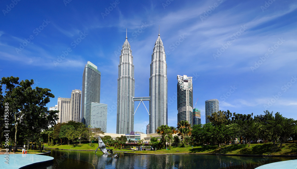 Naklejka premium Petronas Twin Towers w Kuala Lumpur, Malezja.