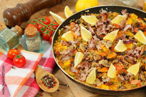 Paella and vegetables