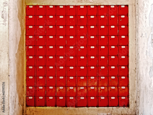 red mailboxes photo