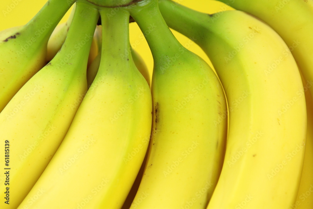 Close up image of ripe bananas
