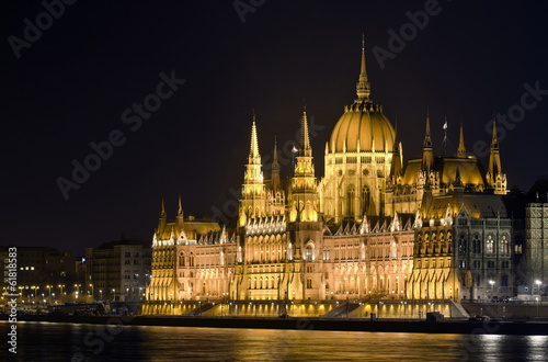 Parliament by night © Takacs Szabolcs