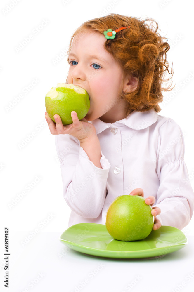 kid with apples