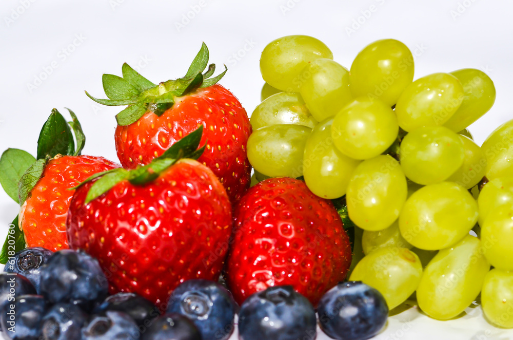 Obraz premium strawberry, grape and bilberry