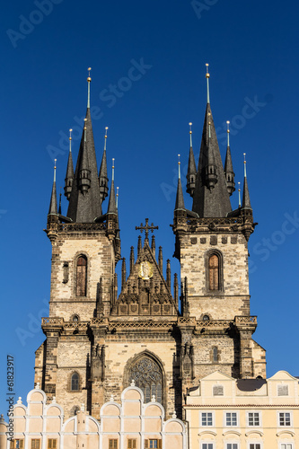 Prager Teynkirche am Altst  dter Ring