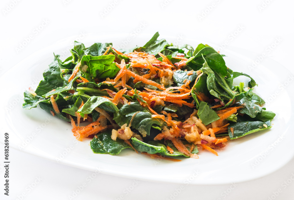 Carrot and spinach salad Carrot and spinach salad
