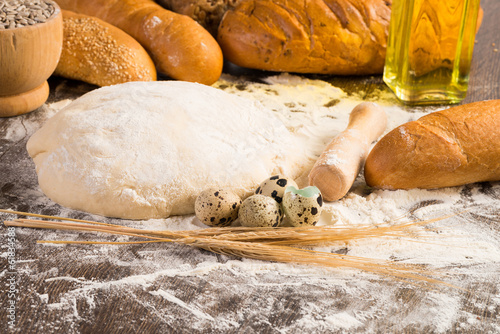 flour, eggs, white bread, wheat ears
