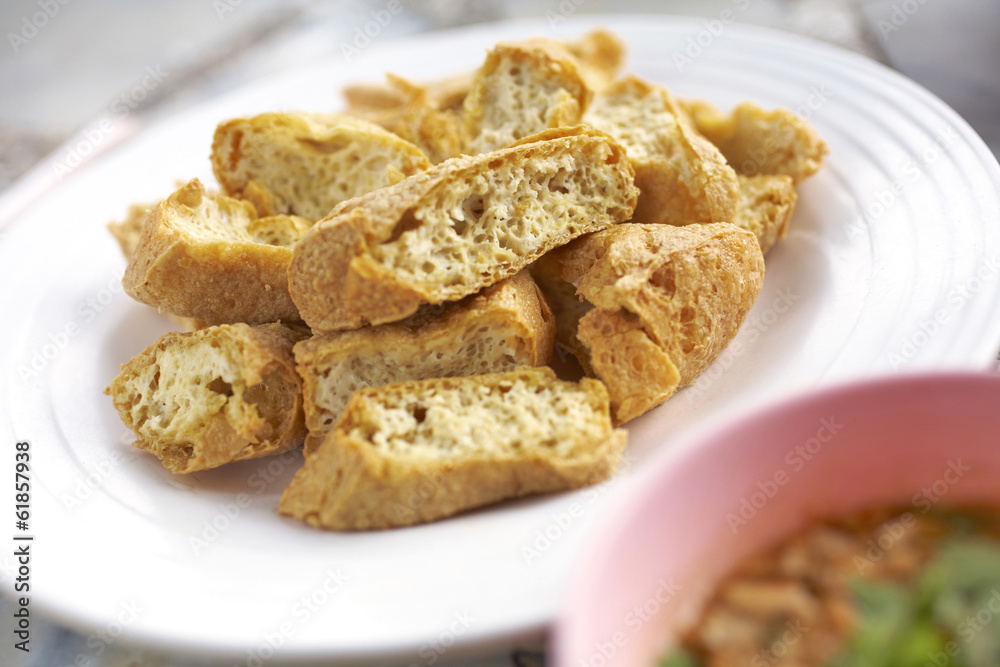 yellow tofu fried and spicy dip yellow tofu fried and spicy dip