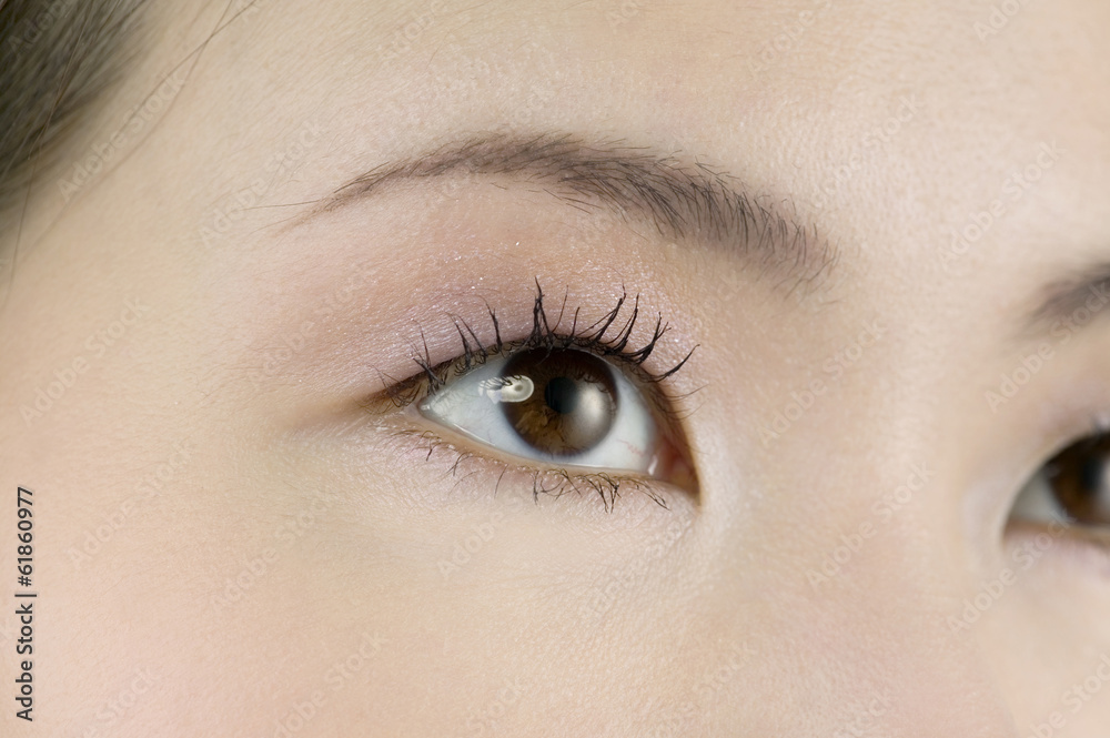 Fototapeta premium eyes of woman looking up