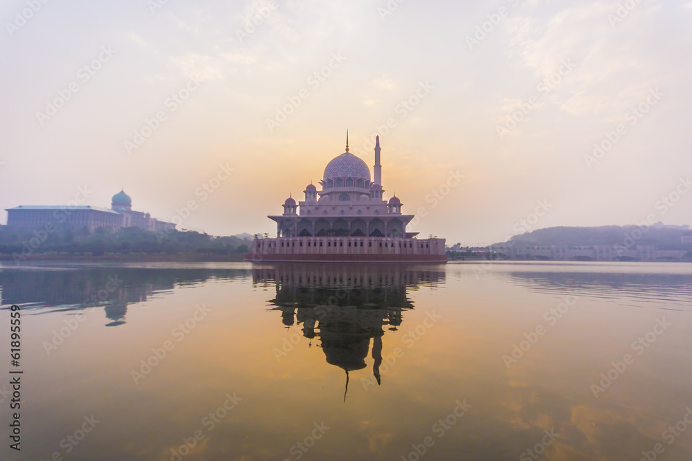 Obraz premium Putra Mosque,Putrajaya,Malaysia
