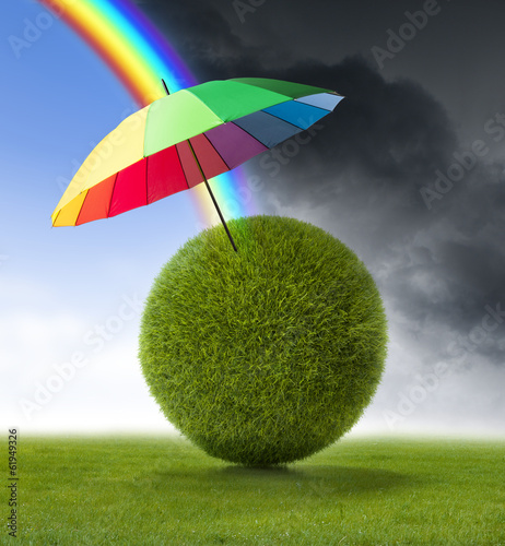 Graskugel bei Gewitter