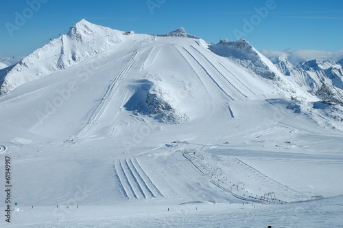 Ski slopes on Hintertux glacier photo