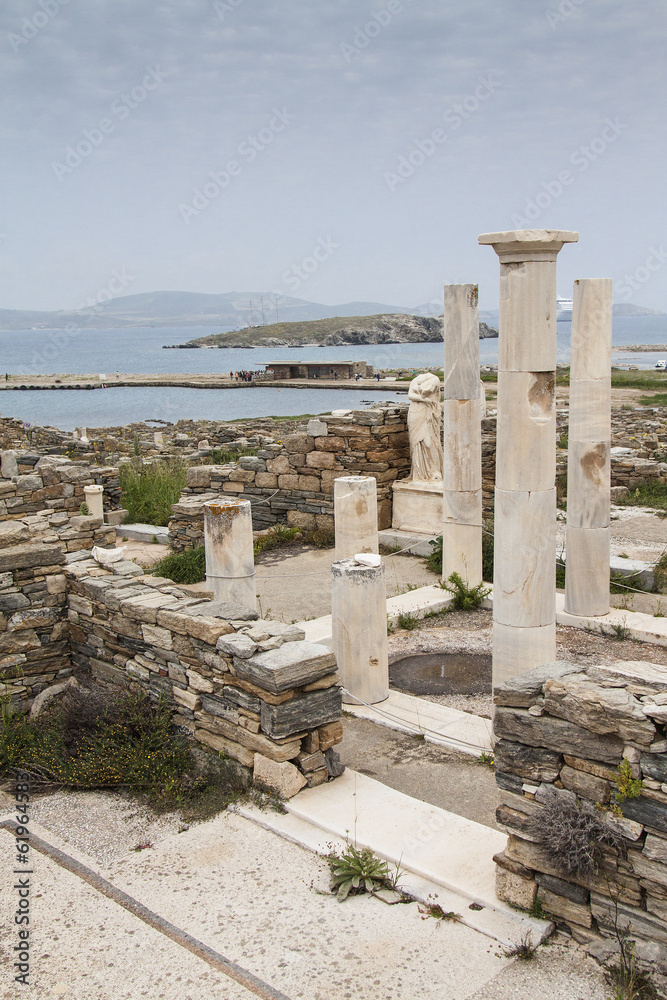 ancient columns in the archeologic site of Delos