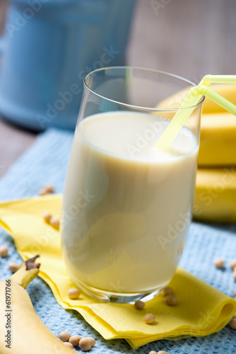 Soja-Drink mit Bananengeschmack