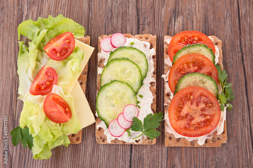 crispbread with vegetables photo