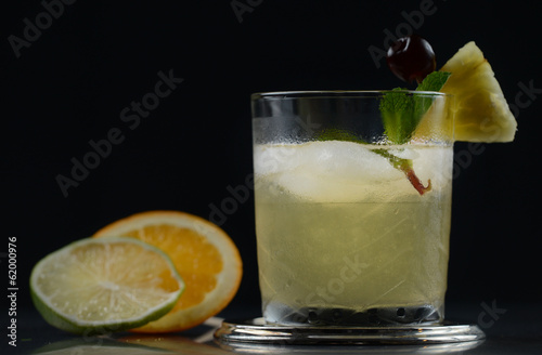 Maï Taï cocktail de profil photo