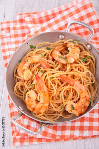 shrimp and spaghetti
