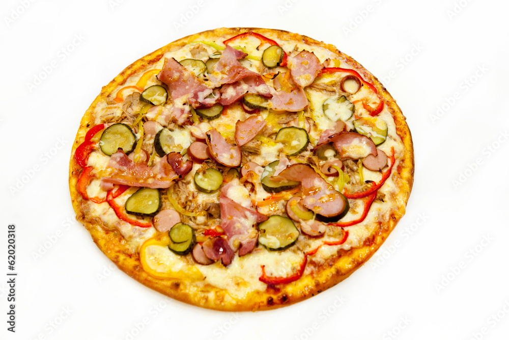 pizza with bekkonom and cucumber