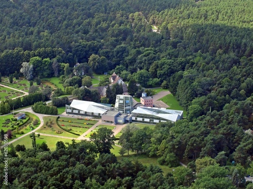 Obraz na płótnie Tallinn botanical garden aerial view w salonie
