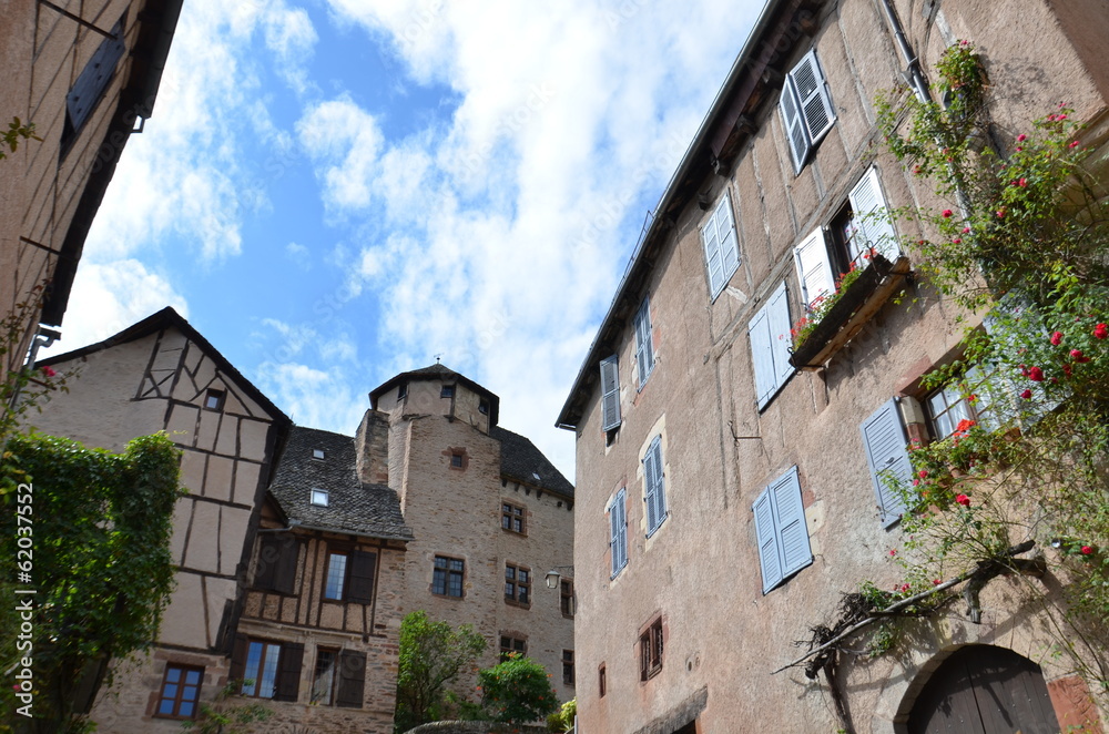 Fototapeta premium Village de Conques, habitations