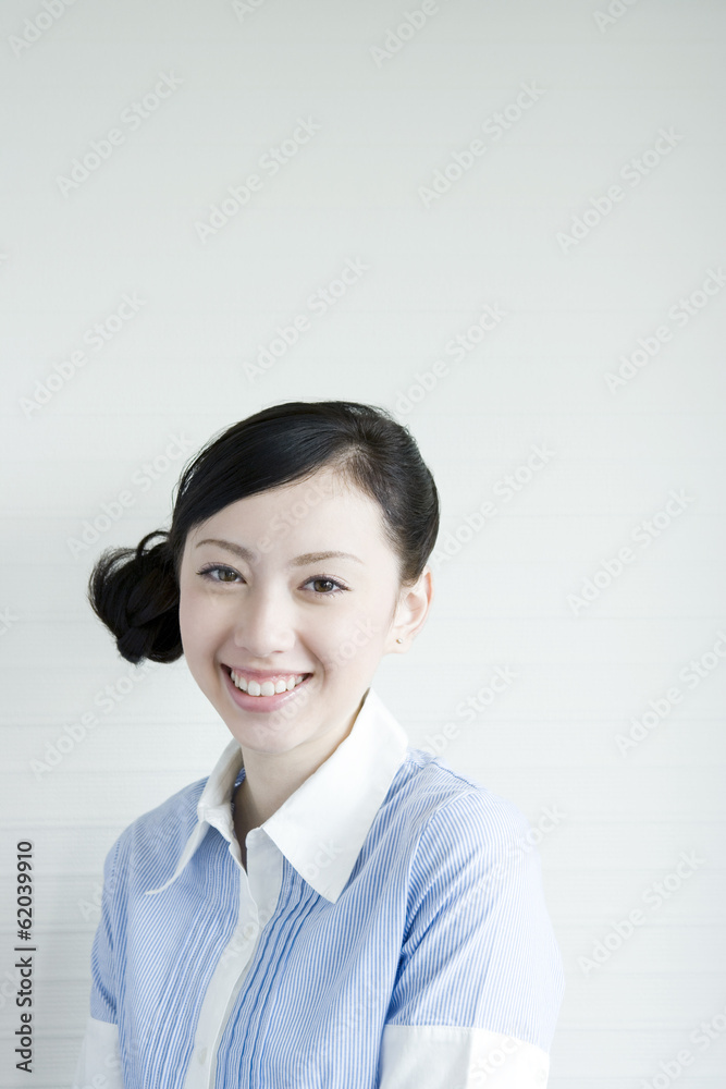 smiling woman smiling woman