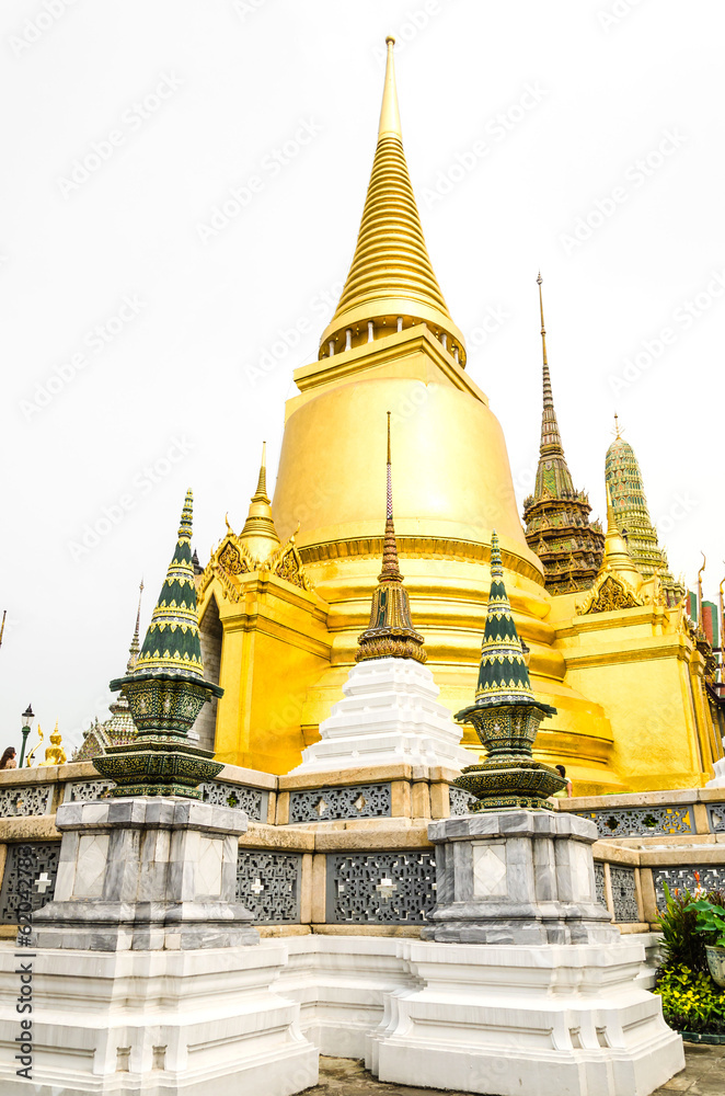 Naklejka premium Emerald temple in thailand