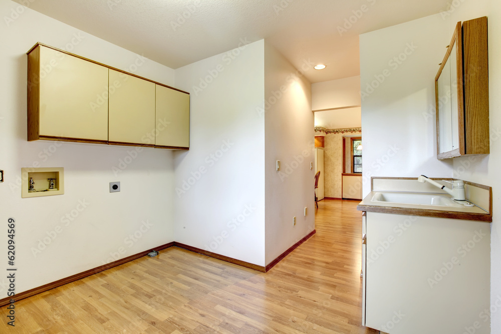 Empty laundry room Empty laundry room