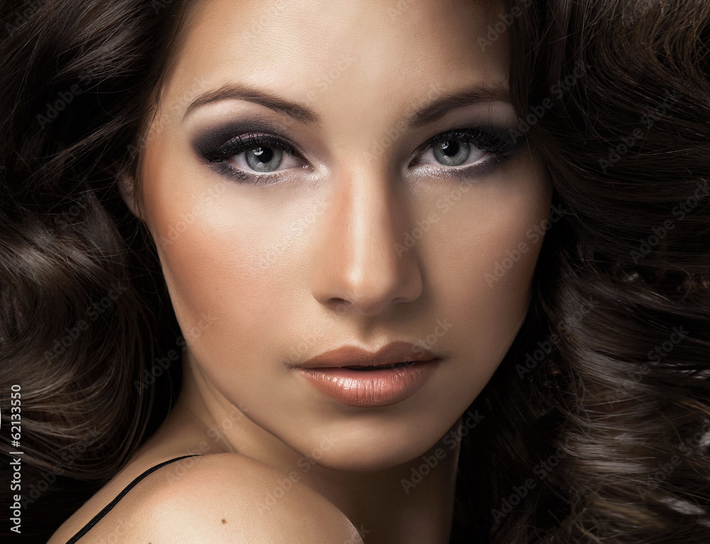 Obraz premium Portrait of a beautiful woman