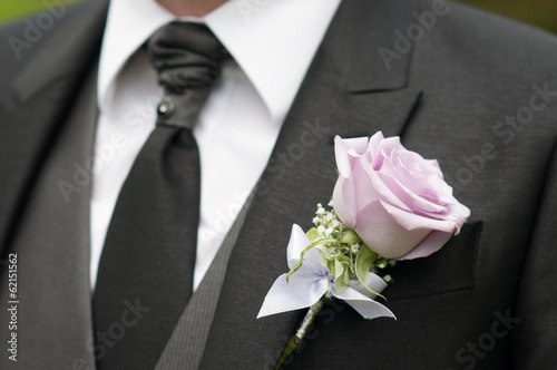 groom detail rose