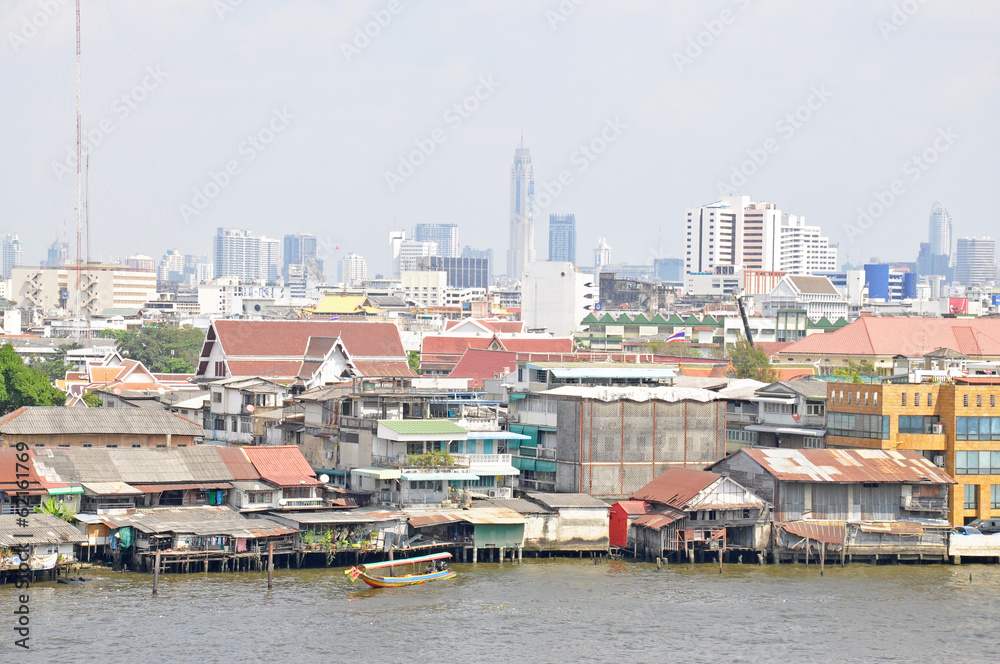Houses along the Chao Phraya River.