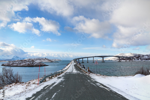 Cantilever bridge in arctic Norway © spumador