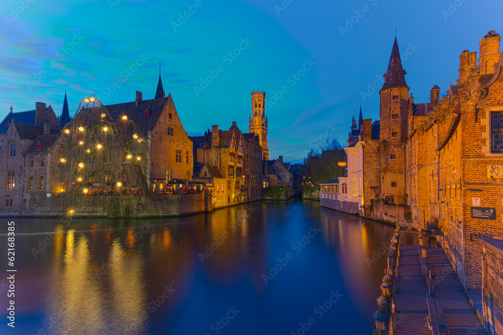 Bruges / Brugge, Rozenhoedkaai in Blue Hour