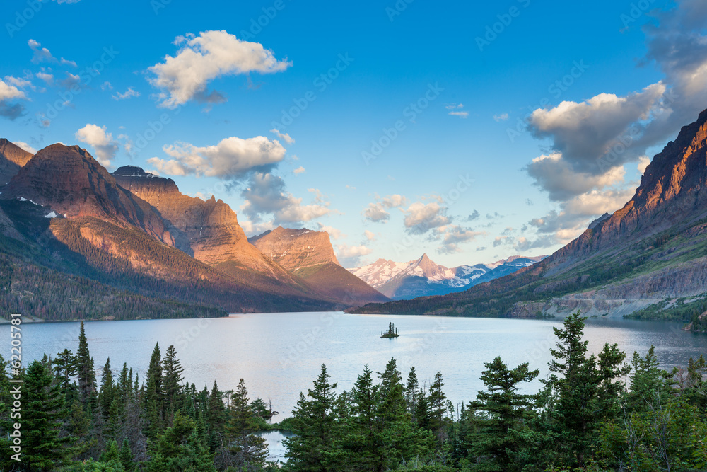 St. Mary Lake and wild goose island in Glacier national park