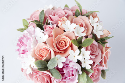 Fototapeta Naklejka Na Ścianę i Meble -  Colorful bouquet of flowers on a white background