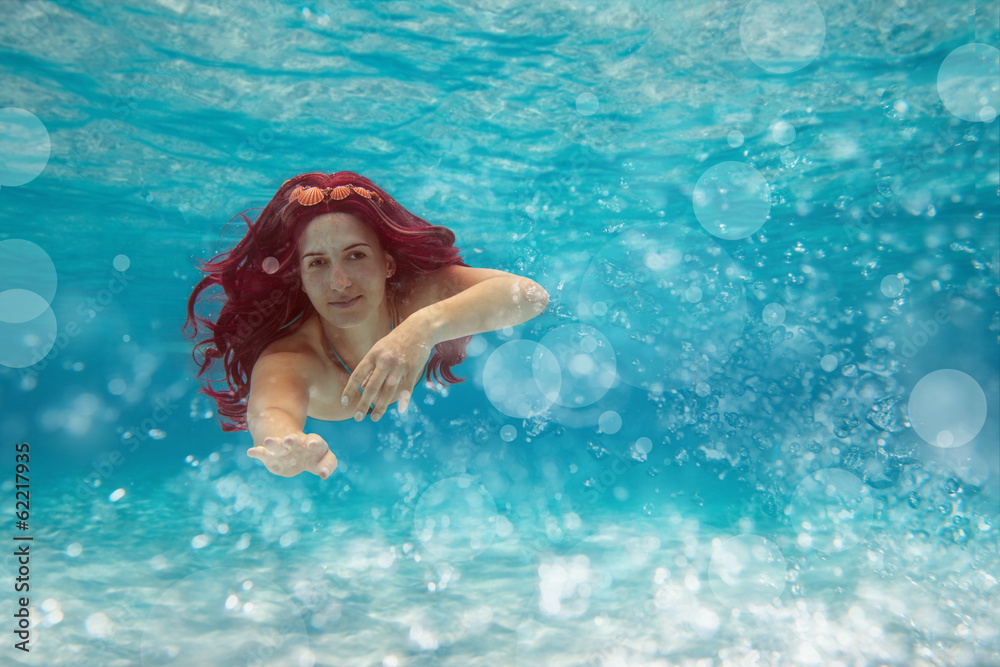 Meerjungfrau unterwasser