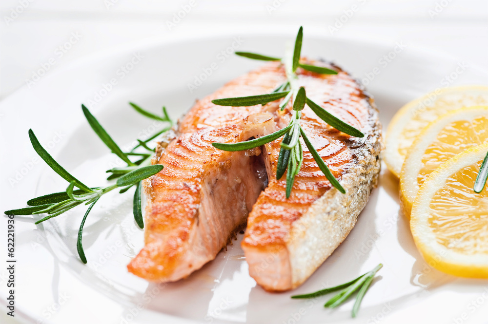 lachssteak mit rosmarin lachssteak mit rosmarin