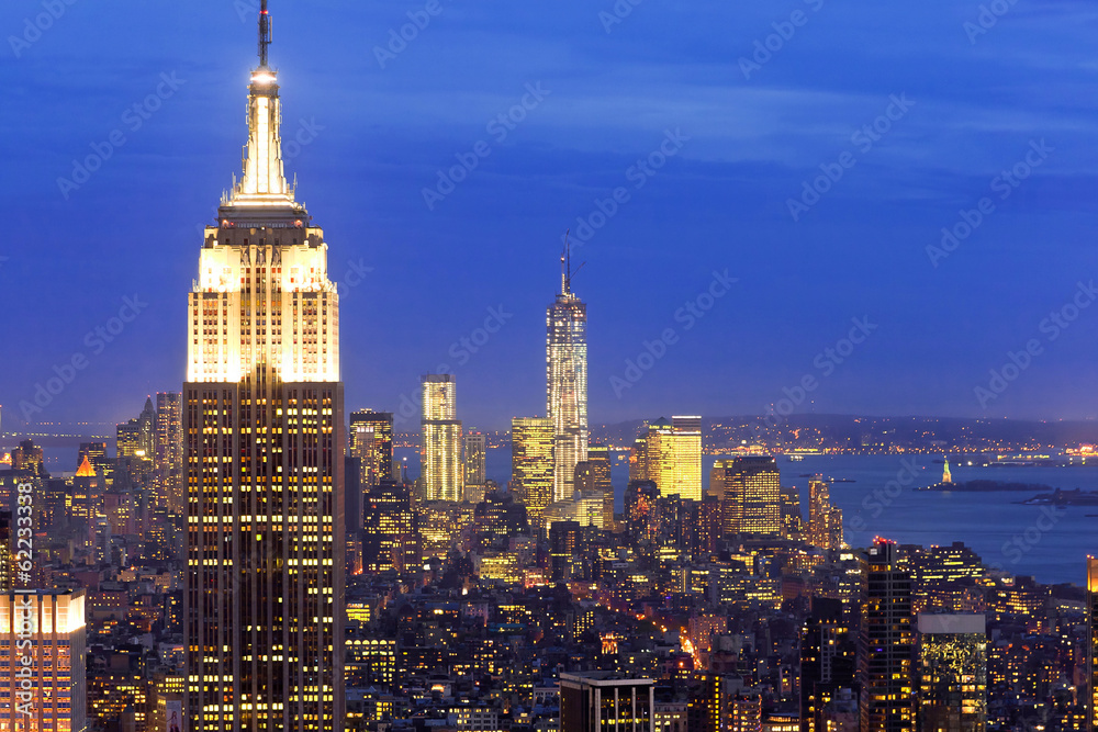 Fototapeta premium Empire State building and Manhattan, New York, USA