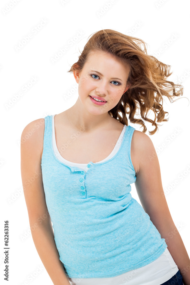 Blondes Mädchen Teenager mit blauen augen und blauem shirt Blondes Mädchen Teenager mit blauen augen und blauem shirt