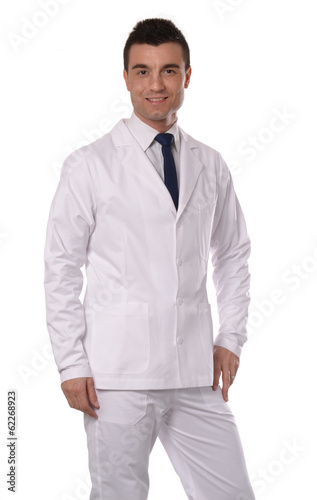 Retrato de un médico,doctor en fondo blanco.