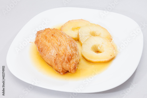 chicken with apple