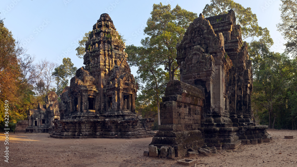 Naklejka premium Thommanon, Hindu temples at Angkor, Cambodia.
