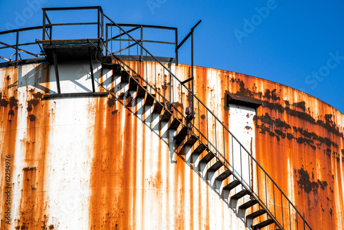 silos per prodotti petroliferi photo