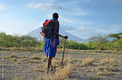 masaï et sa montagne sacrée