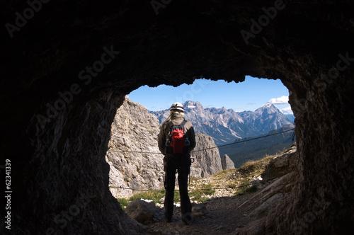 Bergsteiger am Lagazuoi - Dolomiten - Alpen photo