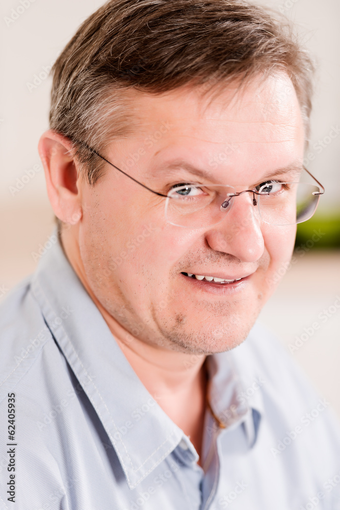Portrait of man in glasses