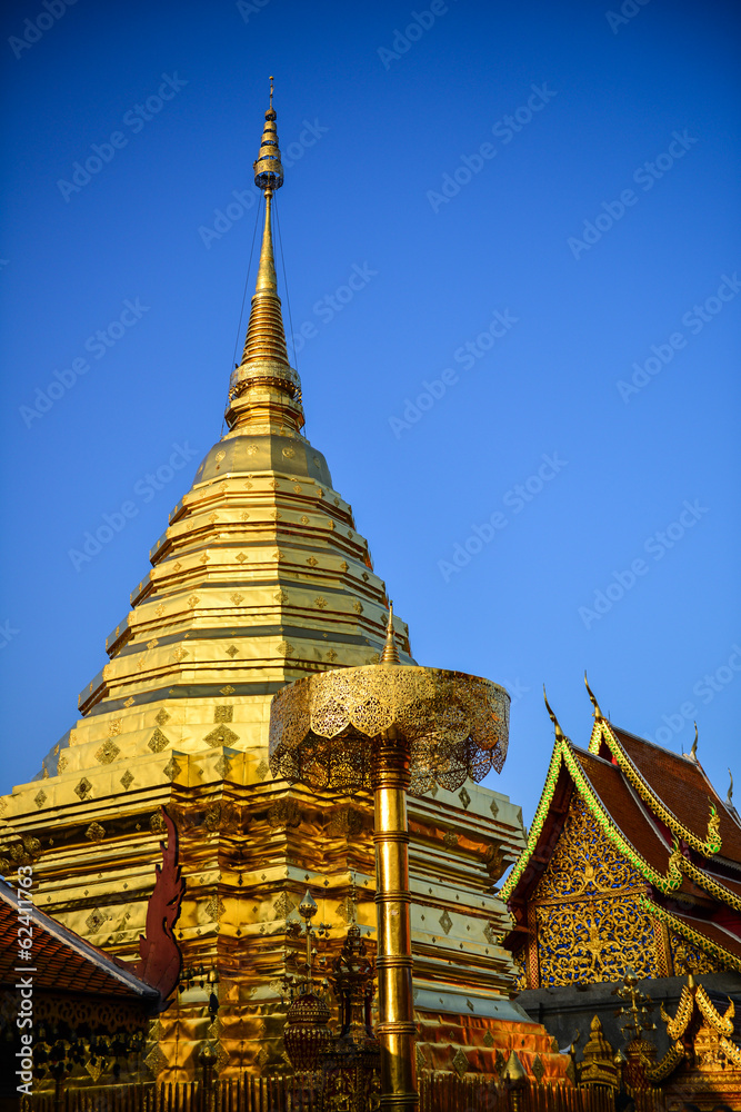 Naklejka premium Wat Phrathat Doi Suthep