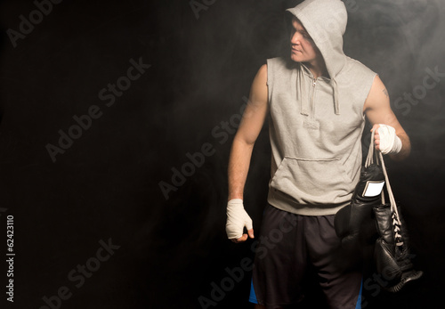 Bilde på lerret Young boxer arriving for a fight