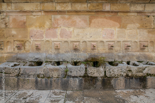 Fototapeta Naklejka Na Ścianę i Meble -  fountain  in Ronda